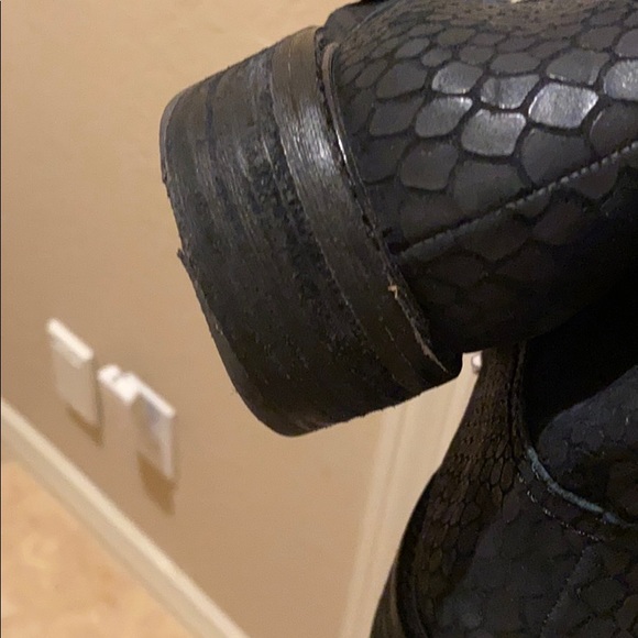 Sam Edelman snake embossed Adele boots 8.5 - Picture 11 of 11